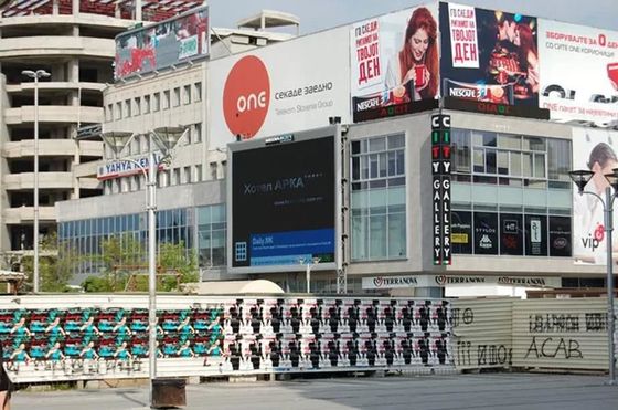 10000nits Yüksek Parlaklıklı Açıkhava Reklamcılığı Billboard LED ekran 960x960mm